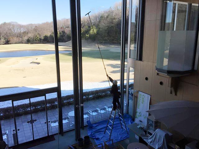 高所ガラス・看板清掃