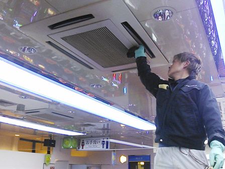 パチンコ店特別清掃