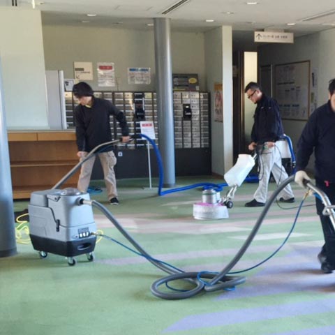 ゴルフ場クラブハウスの清掃